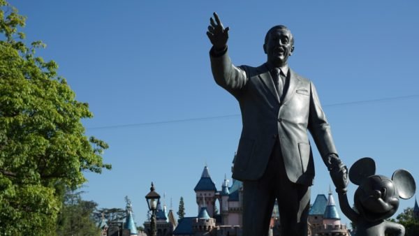 Disneyland Park vs Disney California Adventure Park