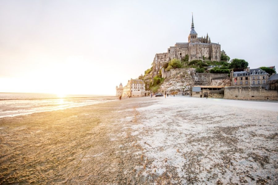 mont saint michel in winter