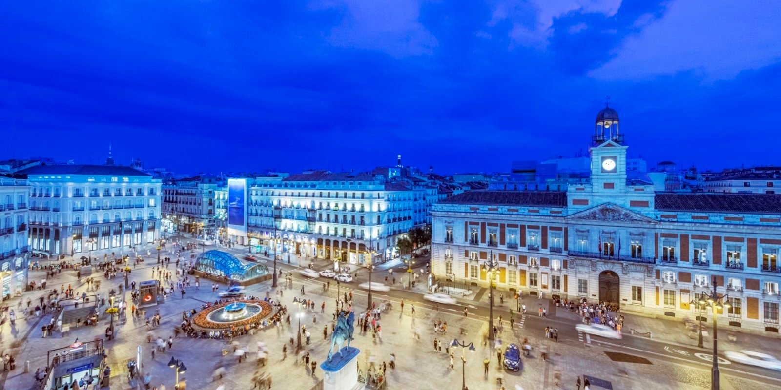 things to do in barcelona at night