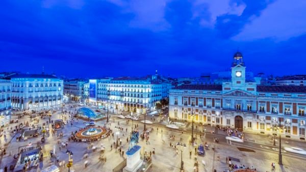 things to do in barcelona at night